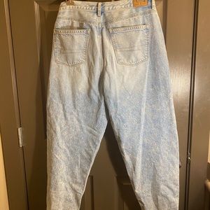 Size 8 American Eagle “Mom Jeans”